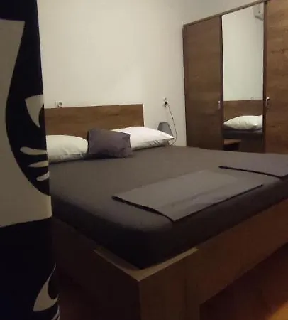 Ferienwohnung Mala Tonina Tučepi Exterior foto